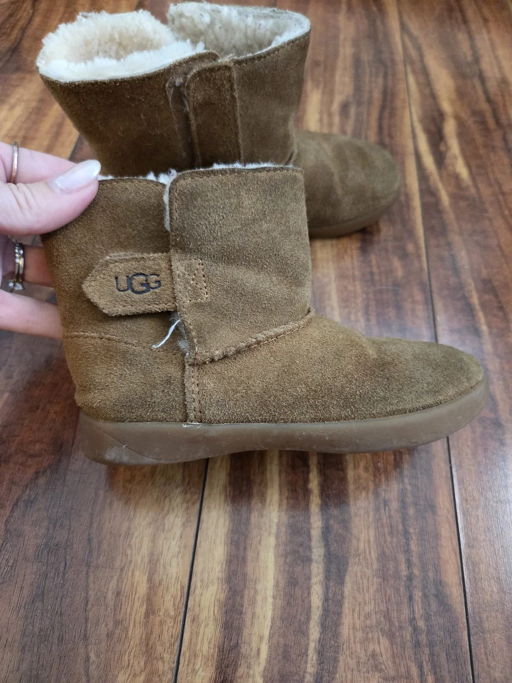 UGG Kids Chestnut Suede Shearling-Lined Booties